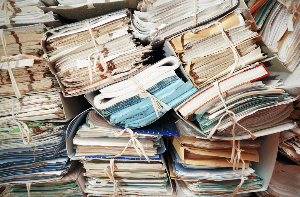 Rangement des archives : comment éviter l’effet « montagne de dossiers » ?