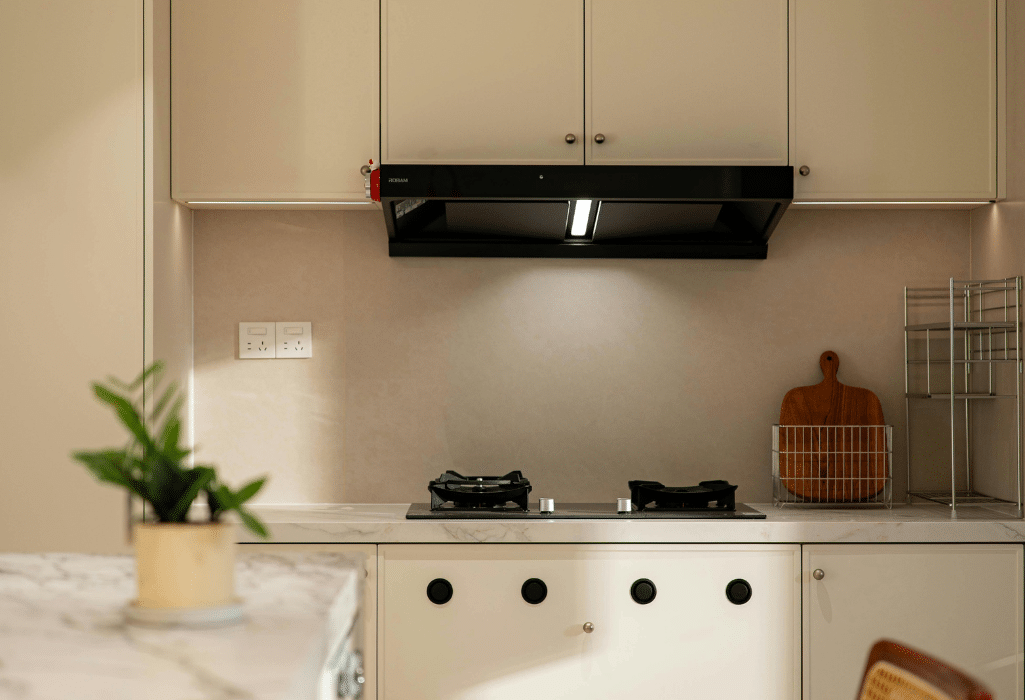 Rangement minimaliste – faut-il tout jeter pour bien organiser ? Rangement minimaliste : faut-il tout jeter pour bien organiser ?