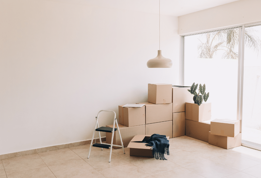 Seniors : comment organiser sereinement le passage vers un logement plus petit avec un home organiser ?